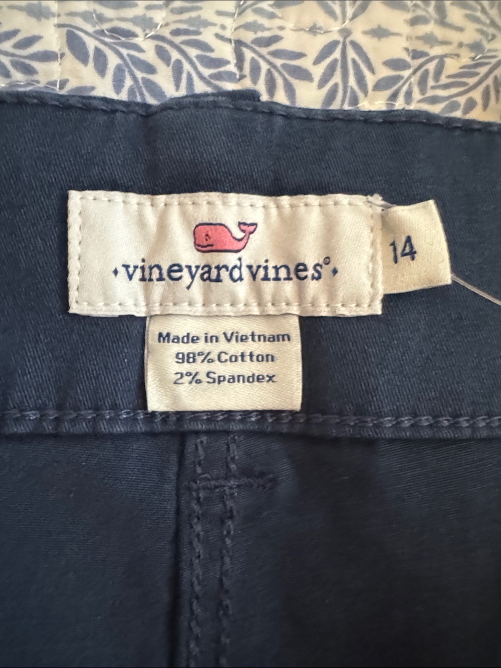 Vineyard Vines Navy Flat-Front Women's Shorts - Picture 4 of 7